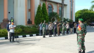 Apel Siaga Persiapan Kaltim Steril di Halaman Kantor Bupati PPU, Sabtu (06/02/2021)