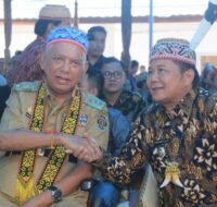 Berita Kaltim Terkini - Gubernur Kaltim Isran Noor, bersama Bupati Mahulu Bonifasius Belawan Geh.