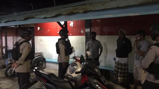 Berita Kaltim Terkini - Cegah Kriminalitas di Ramadhan, Brimob Kaltim Patroli Waktu Sahur