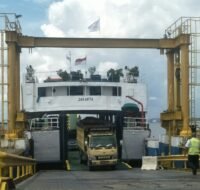 Operasional Pelabuhan Penajam tetap dibuka selama periode larangan mudik.