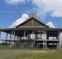 Rumah Adat Kutai paser dibangun untuk melestarikan budaya daerah.