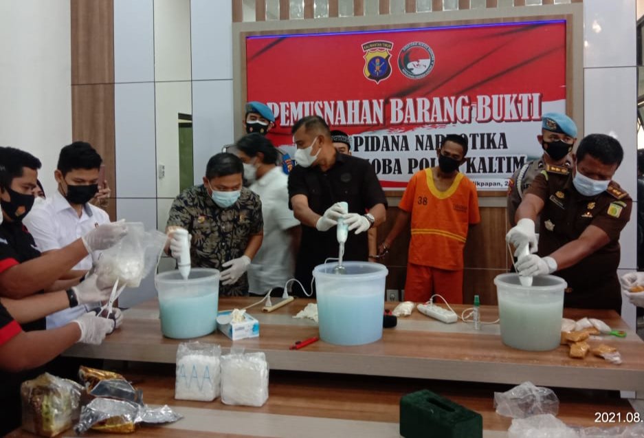 Polda Kaltim Musnahkan Sabu Seberat 8,6 Kilogram - Kaltimku.id