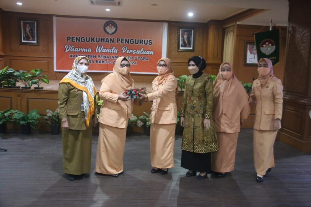 Istri Plt Sekda PPU, Marharyati pimpin Dharma Wanita PPU periode 2019-2024