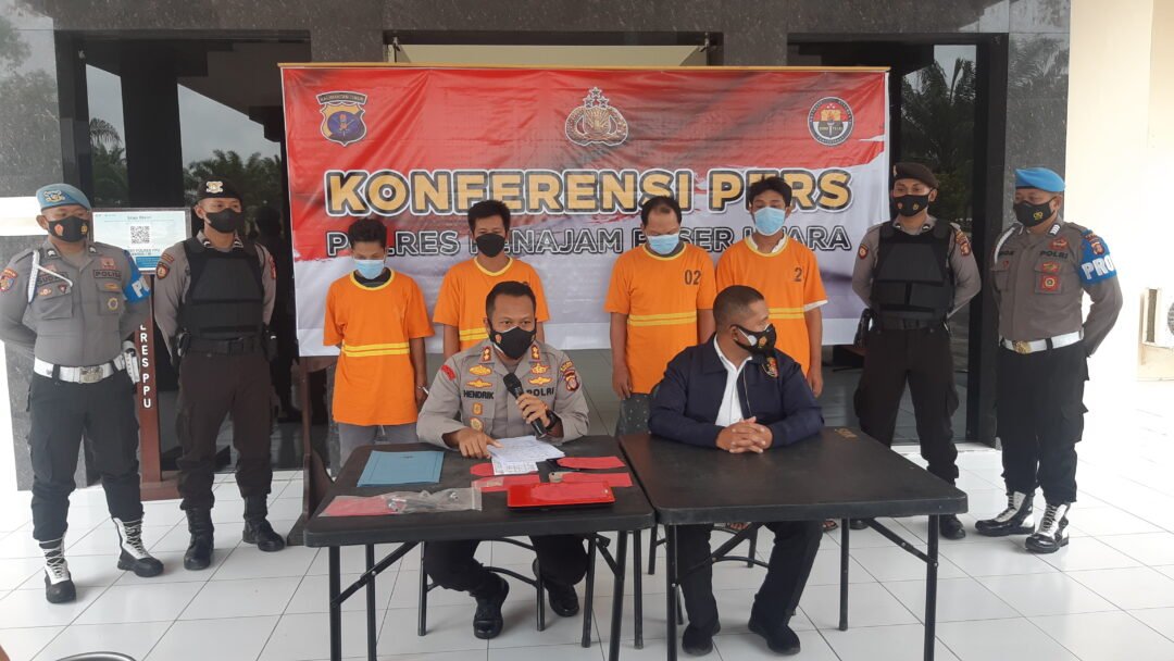 Polres PPU merilis dua kasus pencurian, Selasa (26/10/21).