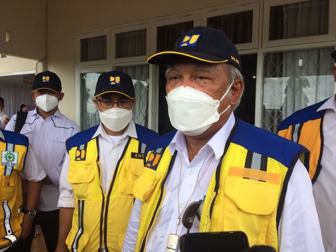 Menteri Pekerjaan Umum dan Perumahan Rakyat (PUPR) Hadi Muljono menyebutkan progress Bendungan Sepaku Semoi capai 30 persen.
