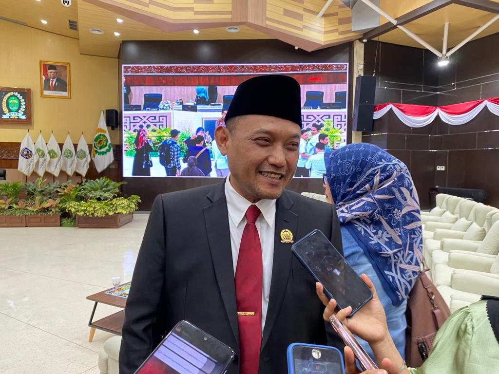 Pesan Penuh Harapan Wakil Dprd Kaltim Kepada Dua Anggota Baru Dprd