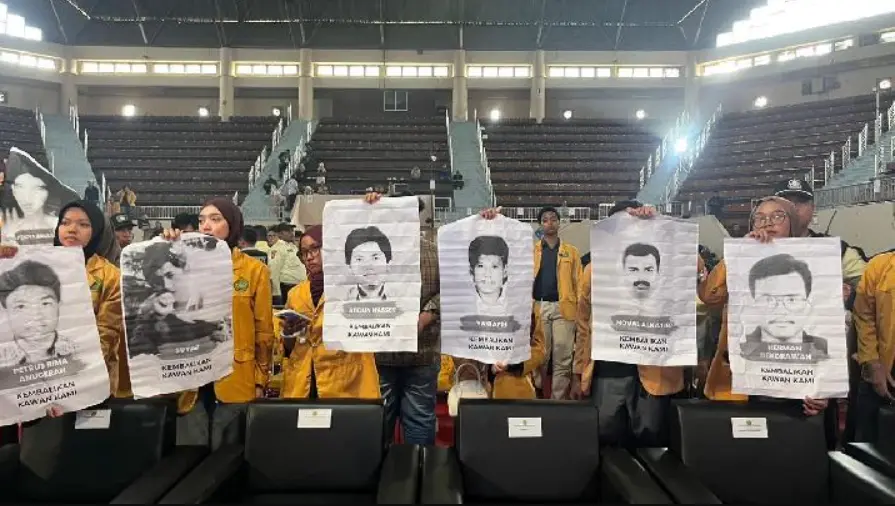 Mahasiswa Universitas Mulawarman Tolak Wamen HAM Mugiyanto!