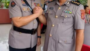 Kombes Pol. Dr. Tedy Sopandi Resmi Jabat Kabid Humas Polda Kaltim, Siap Perkuat Sinergi dengan Insan Pers Kombes Pol. Dr. Tedy Sopandi Resmi Jabat Kabid Humas Polda Kaltim, Siap Perkuat Sinergi dengan Insan Pers