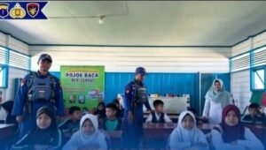 Ditpolairud Polda Kaltim Edukasi Pelajar dan Warga di Kutai Barat, Tanamkan Budaya Keselamatan di Perairan