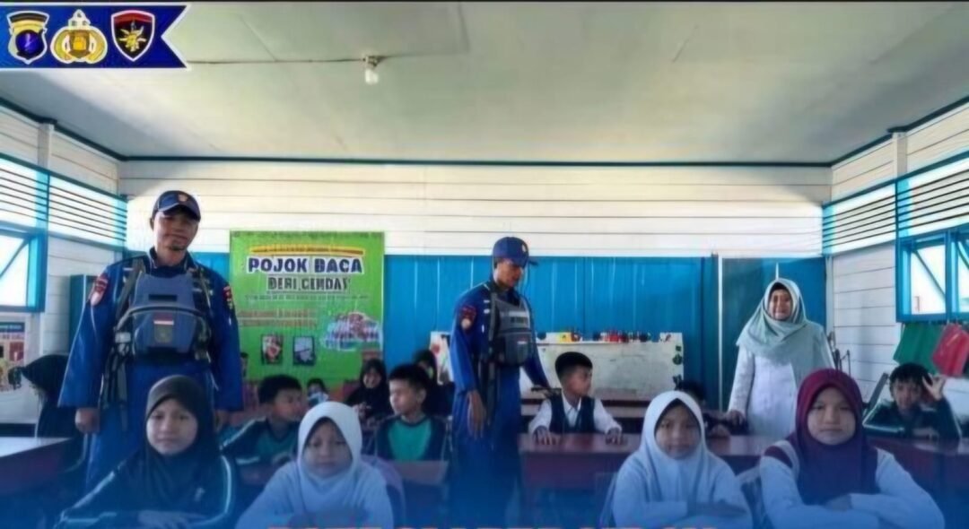 Ditpolairud Polda Kaltim Edukasi Pelajar dan Warga di Kutai Barat, Tanamkan Budaya Keselamatan di Perairan