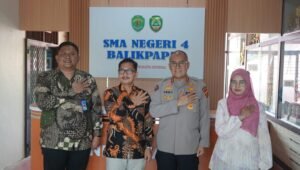 Bidhumas Polda Kaltim Gerbang Edukasi di SMAN 4 Balikpapan: Bongkar Bahaya Narkoba & Modus Licik Peredar