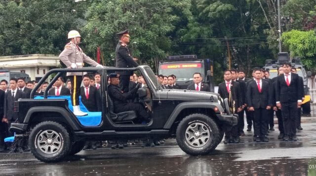 Guyuran Hujan Warnai Upacara HUT Bhayangkara ke-80 di Halaman Dome, Polda Kaltim Teguhkan Komitmen Kawal Pembangunan IKN