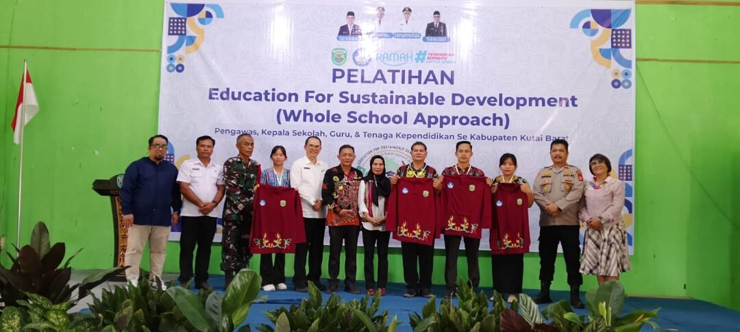 Wabup Kubar Dorong Sekolah Jadi Laboratorium Kehidupan Lewat Pelatihan Guru SD