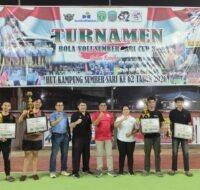 Simpang Raya B dan Manarung Ombau Asa Juarai Voli Sumber Sari Cup III 2026 Simpang Raya B dan Manarung Ombau Asa Juarai Voli Sumber Sari Cup III 2026