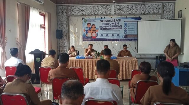 Gelar Sosialisasi Dokumen Kependudukan di Kecamatan Damai, Disdukcapil Kubar Dorong Tertib Administrasi