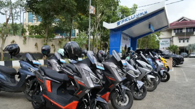 Ojol Kaltim Bisa Isi Daya Motor Listrik Gratis, Solusi Hemat dari Pemprov!