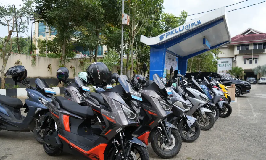 Ojol Kaltim Bisa Isi Daya Motor Listrik Gratis, Solusi Hemat dari Pemprov!