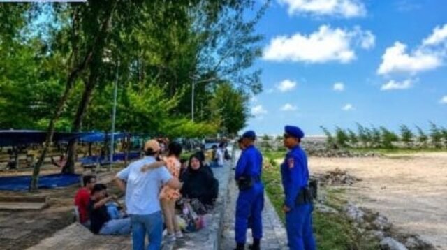 Ditpolairud Polda Kaltim Perketat Patroli Manggar–Lamaru: Jaga Keamanan Liburan, Tekankan Keselamatan Mutlak Bagi Wisatawan Ditpolairud Polda Kaltim Perketat Patroli Manggar–Lamaru: Jaga Keamanan Liburan, Tekankan Keselamatan Mutlak Bagi Wisatawan