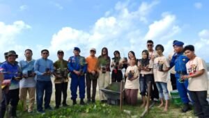 Tanam Cemara Laut, Ditpolairud Polda Kaltim Eratkan Sinergi Lestarikan Pesisir Cegah Abrasi