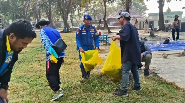 Ditpolairud Polda Kaltim Gandeng Ocean Youth Indonesia: Edukasi & Aksi Nyata Jaga Pesisir Pantai Monpera