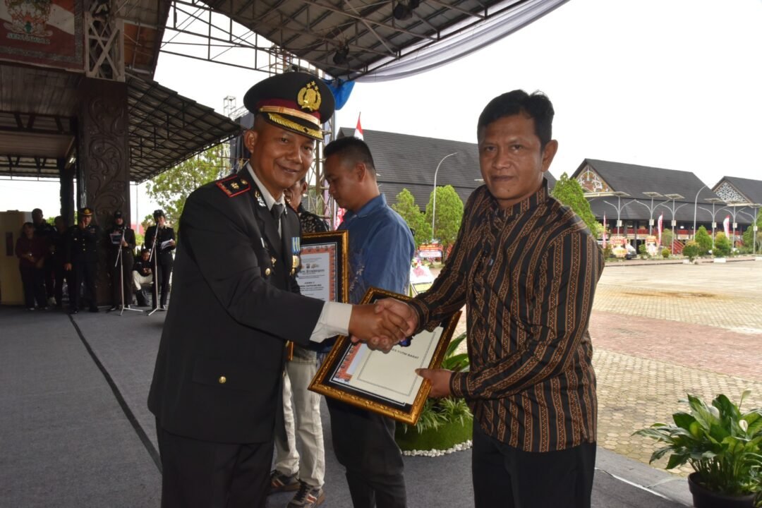 Siskamling RT 10 Sumber Sari Raih Juara I Lomba se-Kabupaten Kutai Barat