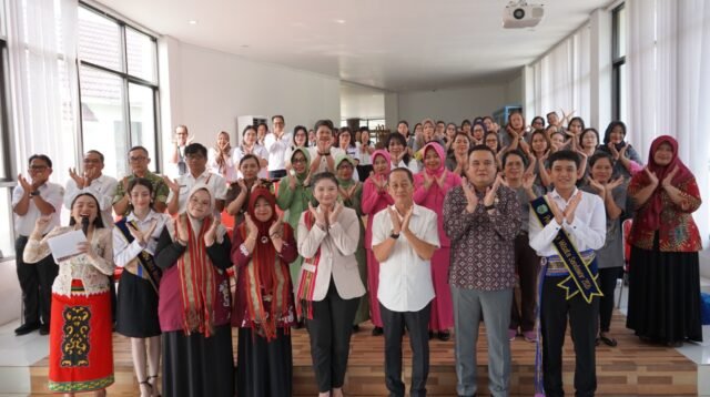 Batik Tulis Kubar Didorong Jadi Identitas Baru dan Sumber Ekonomi Batik Tulis Kubar Didorong Jadi Identitas Baru dan Sumber Ekonomi