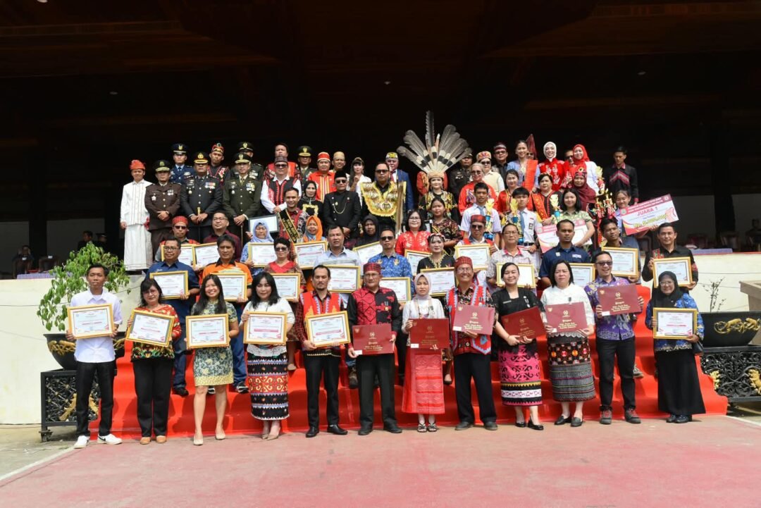 HUT ke-81 RI, 40 Tokoh dan Instansi di Kutai Barat Terima Penghargaan