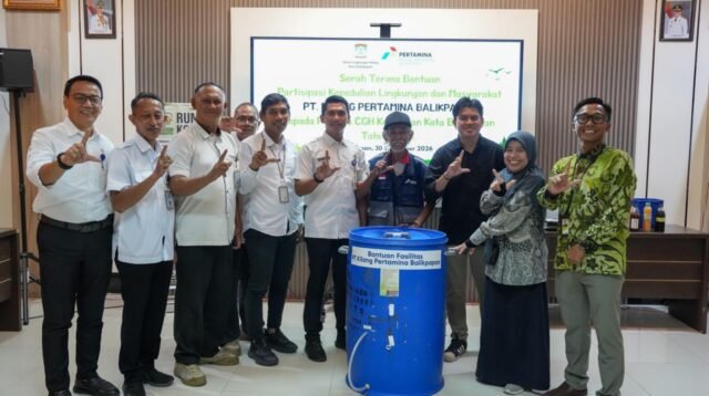 KPB Serahkan 20 Komposter pada Program Clean, Green and Healthy Balikpapan 2026, Dukung Target Pengurangan Sampah Kota KPB Serahkan 20 Komposter pada Program Clean, Green and Healthy Balikpapan 2026, Dukung Target Pengurangan Sampah Kota